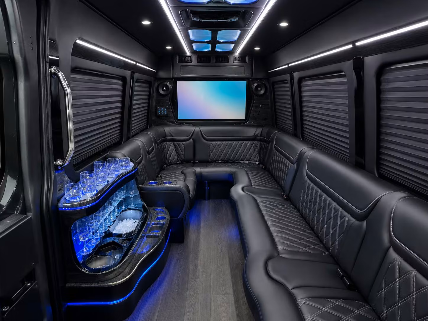 choosing the right bus size for your midland concert group